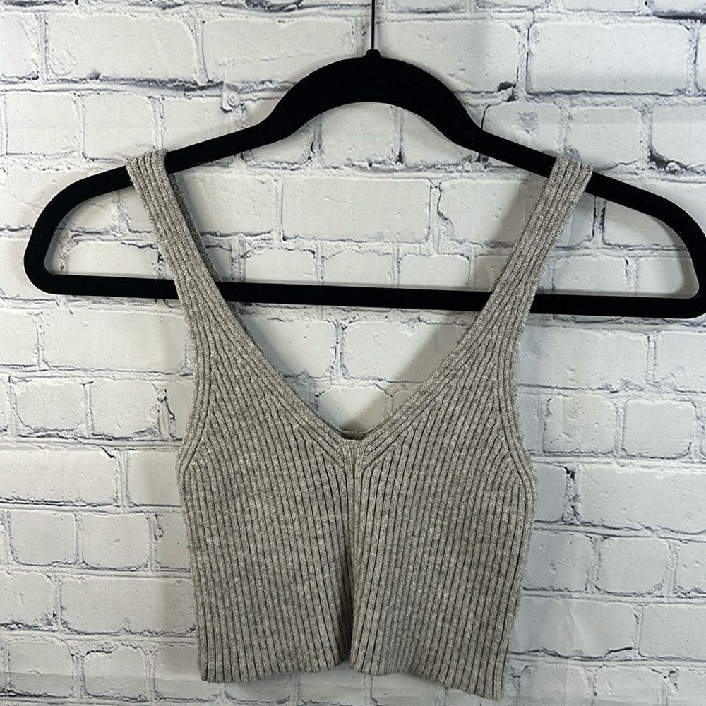 🍬 Cotton Candy LA Gray Ribbed Crop Tank - Size Small